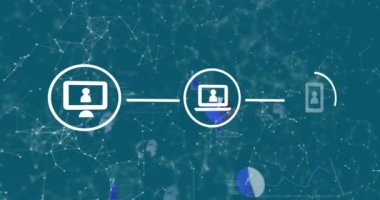 Dijital simge ağının animasyonu ve mavi arkaplan ile bağlantı ağı. Küresel ağ ve iş teknolojisi kavramı