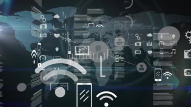 Mavi arkaplanda dünya haritasına karşı profil simgeleri ve veri işleme ağının animasyonu. Küresel ağ ve iş teknolojisi kavramı