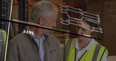 Depoda tartışan çeşitli işçi ve yöneticilerden oluşan bir ekibin veri işleme çalışmalarının animasyonu. Küresel ağ ve lojistik iş teknolojisi kavramı