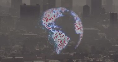 Şehir manzarasının havadan görünüşüne karşı dönen dünya ikonunun animasyonu. Küresel ağ ve iş teknolojisi kavramı