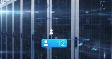 Bilgisayar sunucu odasına karşı artan sayılara ve veri işlemesine sahip profil simgesinin animasyonu. Sosyal medya ağı ve iş veri depolama teknolojisi kavramı