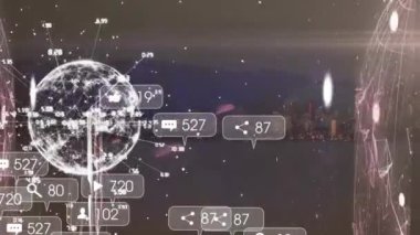 Şehir ve dünya üzerinde medya simgeleri ve veri işleme animasyonları. Sosyal medya ve dijital arayüz kavramı, dijital olarak oluşturulmuş video.