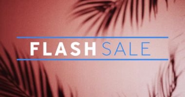 Satış metninin animasyonu. Sıvı ve incik boncuklara yakın çekim. Satışlar, perakende, iletişim, renk ve şablon konsepti dijital olarak oluşturulmuş video.