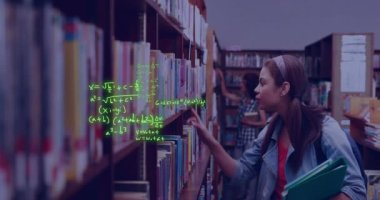 Melez bir kız öğrenci üzerinde bilimsel veri işleme animasyonu. Küresel eğitim, öğrenim, okul, dijital arayüz ve dijital olarak oluşturulan veri işleme kavramı.