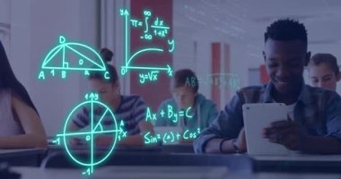 Çeşitli öğrenciler üzerinde denklem ve veri işleme animasyonları. Küresel eğitim, öğrenim, okul, dijital arayüz ve dijital olarak oluşturulan veri işleme kavramı.