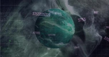 Değişen numaraların animasyonu ve uzaydaki bir gezegene karşı finansal veri işleme. Küresel finans ve iş teknolojisi kavramı