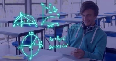 Kafkas erkek öğrencinin veri işleme animasyonu. Küresel eğitim, öğrenim, okul, dijital arayüz ve dijital olarak oluşturulan veri işleme kavramı.