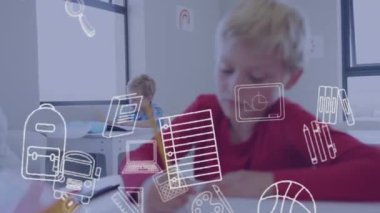 Çeşitli sınıflarda çalışan beyaz öğrencilerin okul ikonlarının canlandırılması. Okul, eğitim, çocukluk ve öğrenme, dijital olarak oluşturulan video.