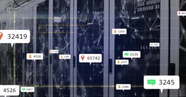 Bilgisayar sunucuları üzerinden veri işleme animasyonu. Küresel bulut hesaplama, bağlantılar, iletişim, dijital arayüz ve dijital olarak oluşturulmuş video işleme kavramı.
