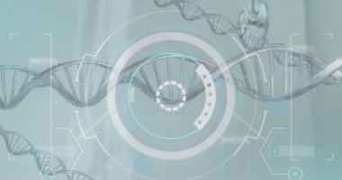 Elin üzerinde steteskopla DNA iplikçikleri ve mikroskop taraması. Küresel tıp ve dijital arayüz kavramı dijital olarak oluşturulmuş video.