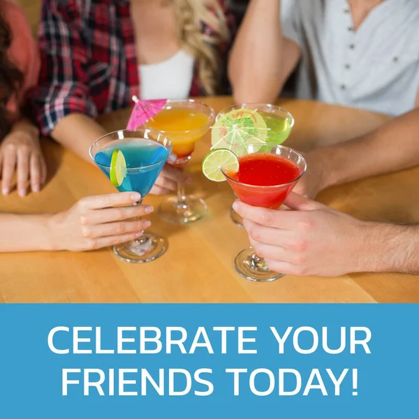 Composición Texto Feliz Día Amistad Sobre Diversos Amigos Que Beben — Foto de Stock