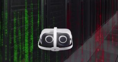 İkili kodlama ve bilgisayar sunucuları üzerinden video kulaklığı animasyonu. Küresel sanal gerçeklik, bağlantılar, dijital arayüz ve dijital olarak oluşturulan veri işleme kavramı.