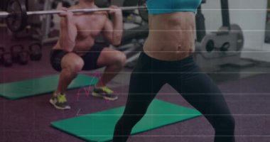 Kafkasyalı kadın ve erkek egzersizleri üzerine veri işleme animasyonu. Küresel spor, fitness, hesaplama ve veri işleme kavramı dijital olarak oluşturulmuş video.