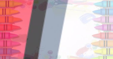 Renkli pastel boyaların üzerinde satılık metin animasyonu. Küresel satış, eğitim, öğrenme, bağlantılar, dijital arayüz ve dijital olarak oluşturulmuş veri işleme kavramı.