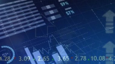 Mavi arka planda yukarı doğru hareket eden istatistiksel veri işleme ve ok simgelerinin canlandırılması. Bilgisayar arayüzü ve iş veri teknolojisi kavramı