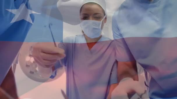 Hastanede Ameliyat Yapan Cerrah Takımına Karşı Teksas Bayrağı Sallama Animasyonu — Stok video