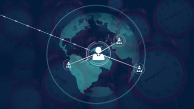 Dönen dünya üzerindeki profil simgelerinin ve çoklu tıklayan saatlerin animasyonu. Küresel ağ ve iş teknolojisi kavramı