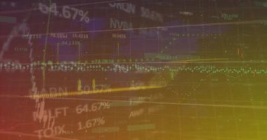 Soyut arkaplan üzerinde numaralar ve harita olan birden fazla grafiğin animasyonu. Dijital olarak üretilen hologram, illüstrasyon, rapor, iş dünyası, borsa ve küresel kavram.