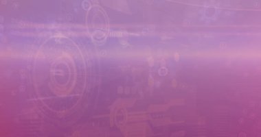 Haritaların, dairelerin, radarların, grafiklerin animasyonu soyut arka plana karşı bilgisayar dilinin üzerinde. Dijital olarak üretilmiş, hologram, illüstrasyon, rapor, iş dünyası, küresel, kodlama ve teknoloji kavramı.