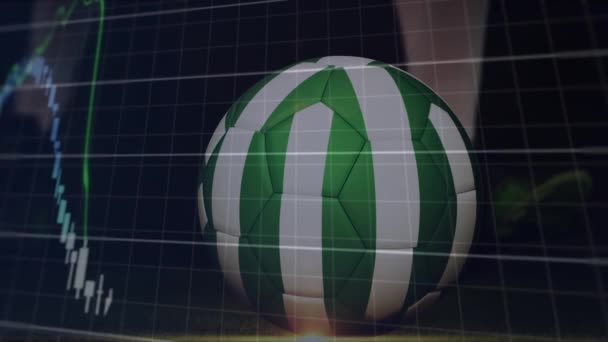 Animace Vícenásobného Grafu Spodní Část Bělošského Hráče Kopající Fotbalový Míč — Stock video