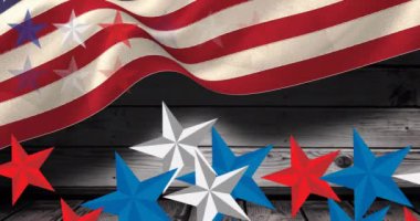 Amerika Birleşik Devletleri 'nin kırmızı, beyaz ve mavi bayrağındaki yıldızların animasyonu. Amerikan geleneği ve kutlama konsepti dijital olarak oluşturulmuş video.