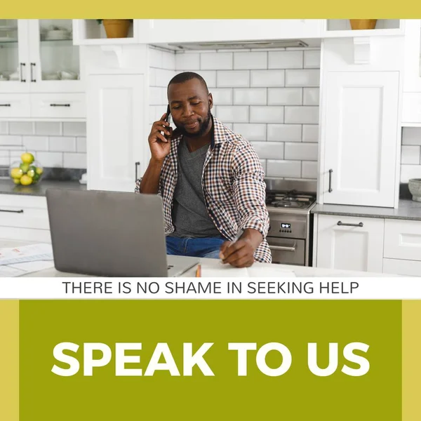 Bizimle Konuşmanın Kompozisyonu Yardım Mesajları Afrikalı Amerikalı Bir Adam Aramakta — Stok fotoğraf