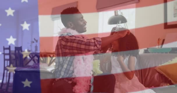 Animatie Van Afrikaanse Amerikaanse Vader Dochter Thuis Boven Vlag Van — Stockvideo