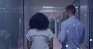 Finans konsepti ikonlarının animasyonu. Ofiste tartışan kadın ve erkek arasında. Küresel finans ve iş teknolojisi kavramı