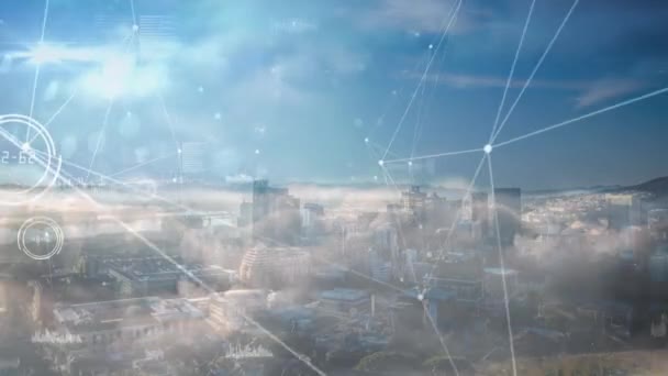都市の上の接続とデータ処理のネットワークのアニメーション グローバルビジネス コンピューティング データ処理の概念デジタルで生成されたビデオ — ストック動画