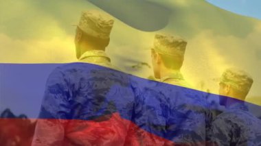 Çeşitli askerler üzerinde Kolombiya bayrağının canlandırılması. Ulusal vatanseverlik, silahlı kuvvetler ve savunma konsepti dijital olarak oluşturulmuş video.