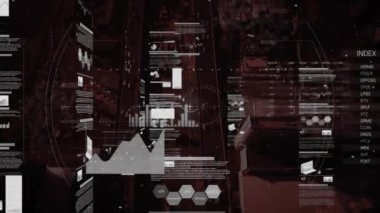 Bilgisayar sunucuları üzerinden istatistik ve finansal veri işleme animasyonu. Küresel iş, finans, hesaplama ve veri işleme kavramı dijital olarak oluşturulmuş video.