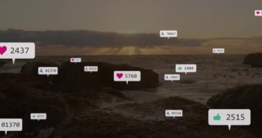 Manzara üzerinde sosyal medya veri işleme animasyonu. Dijital olarak oluşturulmuş küresel sosyal medya, hesaplama ve veri işleme kavramı.