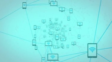 Yeşil arkaplan üzerinde elektronik cihazlarla bağlantı ağının animasyonu. Dijital olarak oluşturulmuş küresel bağlantılar, hesaplama ve veri işleme kavramı.