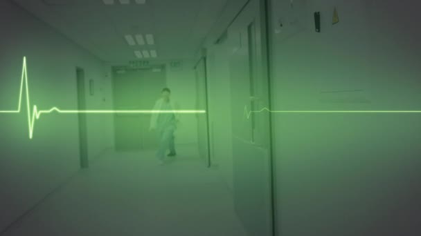 Animacja Przetwarzania Danych Medycznych Nad Różnymi Lekarzami Prowadzącymi Działalność Szpitalu — Wideo stockowe