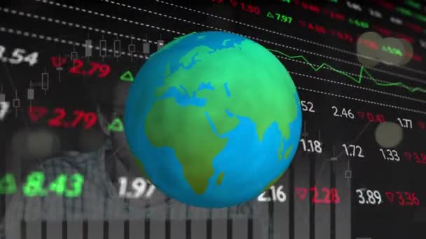 Animação Globo Sobre Estatística Processamento Dados Mercado Ações Homem Caucasiano — Vídeo de Stock
