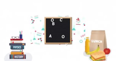 Tahta üzerinde okula dönüş metninin animasyonu ve beyaz arka planda okul eşyaları. Küresel eğitim, bilgisayar ve veri işleme kavramı dijital olarak oluşturulmuş video.