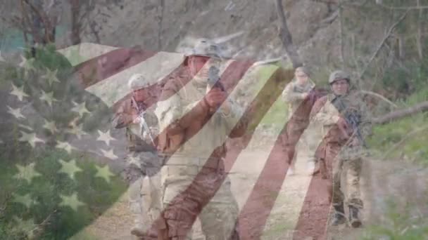 Анимация Флага Сша Над Различными Солдатами Американский Патриотизм Вооруженные Силы — стоковое видео
