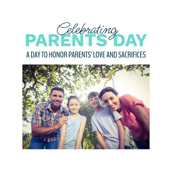 Vieren Ouders Dagtekst Met Gelukkige Blanke Ouders Zoon Dochter Zonnige — Stockfoto