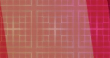 Satış metninin siyah arkaplanla aydınlatılmış şebeke üzerindeki animasyonu. Dijital olarak üretilmiş, hologram, illüstrasyon, işaretler, indirim, üç boyutlu, reklamcılık ve pazarlama kavramı.