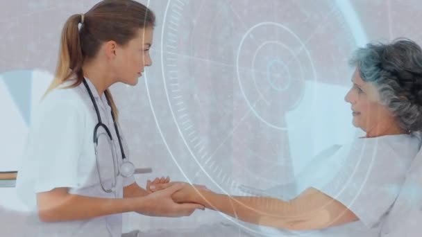 Animação Radar Sobre Médico Feminino Caucasiano Falando Verificando Pulso Paciente — Vídeo de Stock