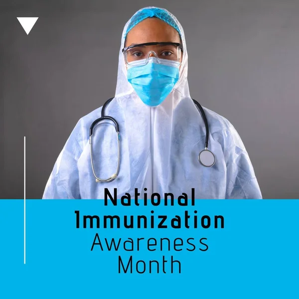 Nationale Immunisatie Bewustzijn Maand Tekst Biracial Vrouwelijke Arts Ppe Pak — Stockfoto