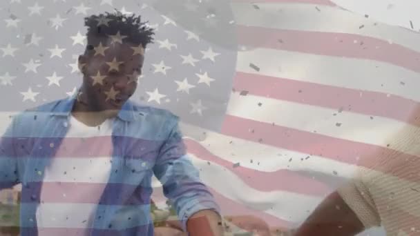 Animace Šťastného Afroamerického Páru Moři Nad Vlajkou Usa Americký Patriotismus — Stock video
