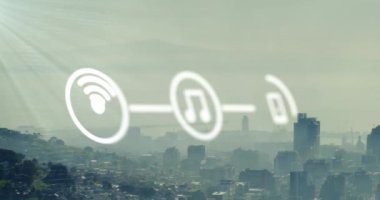 Şehir manzarası üzerinde değişen ve veri işleme numaralarının animasyonu. Festival ve kutlama konsepti.