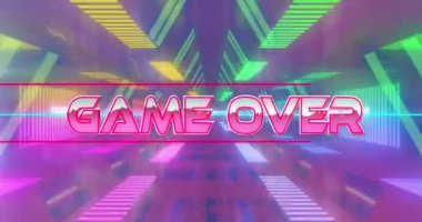 Mor ve kırmızı çizgilerin üzerinde yeşil ekrana karşı arızalı metin üzerinden oyunun animasyonu. Video oyunu eğlencesi ve dijital arayüz kavramı dijital olarak oluşturuldu.