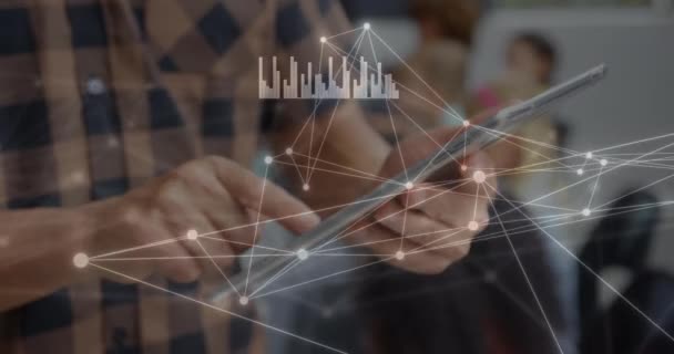 Animação Dados Rede Conexões Sobre Homem Negócios Caucasiano Usando Tablet — Vídeo de Stock