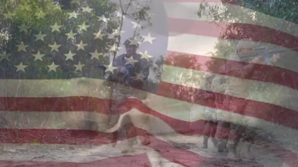 Animation Drapeau Des Etats Unis Sur Divers Soldats Masculins Patriotisme — Video
