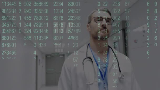 Animering Binär Kodning Databehandling Över Kaukasiska Manliga Läkare Global Medicin — Stockvideo
