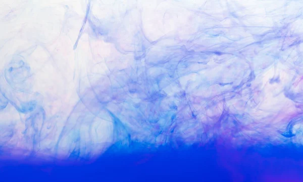 Feche Tinta Azul Água Com Espaço Cópia Fundo Branco Conceito — Fotografia de Stock