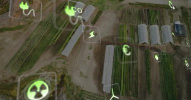 Seralar ve manzaralar üzerinde ekolojik simgelerin ve veri işlemenin animasyonu. Küresel iş, dijital arayüz, finans, hesaplama ve veri işleme kavramı dijital olarak oluşturulmuş video.