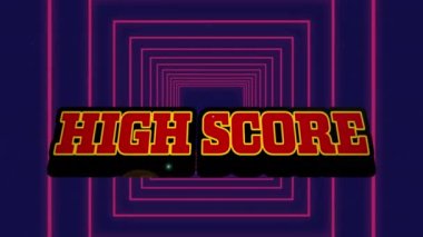 Pembe kare şekiller üzerinde mor arkaplanda pürüzsüz desenli yüksek skorlu metin afişinin animasyonu. Video oyunu arayüzü teknolojisi kavramı